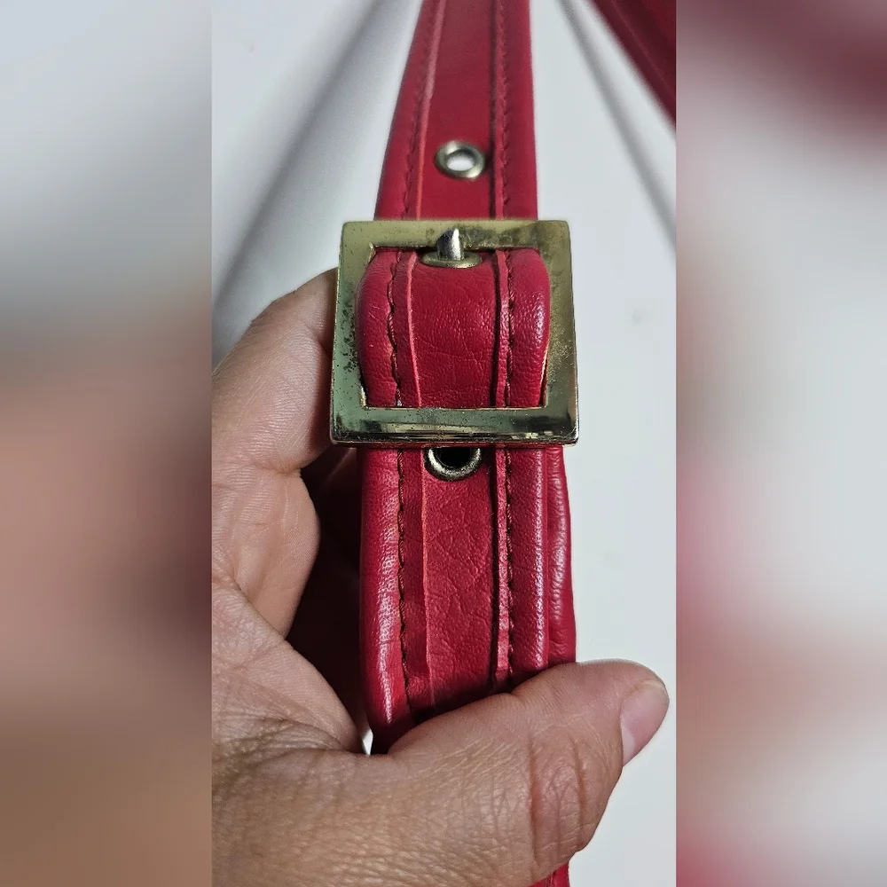 Vintage Coach Soho Red Leather Baguette / Hobo Bag (No. L4C-9956) - Picture 11 of 16